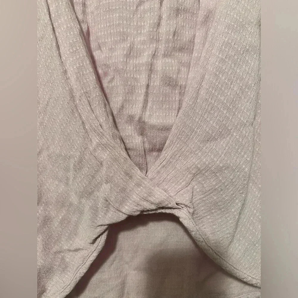 Skies are blue lilac sleeveless blouse size M - Picture 2 of 7